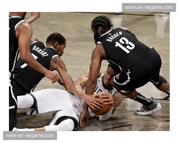 篮网主场爆冷击败雄鹿 布里奇斯关键时刻屡中关键球 篮网主场爆冷击败雄鹿 布里奇斯关键时刻屡中关键球