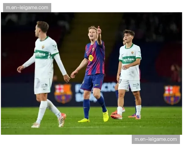 巴萨边后卫连续伤退打乱进攻节奏 孔德巴尔德先后离场削弱侧翼攻势